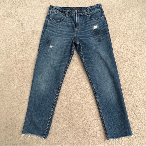 Abercrombie & Fitch Signature Collection Rip + Repair Ankle Straight Jeans - Picture 2 of 11